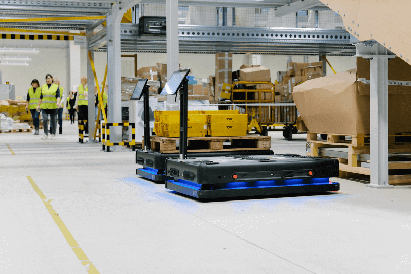 how-to-pick-the-best-warehouse-robot-resource-image-12000