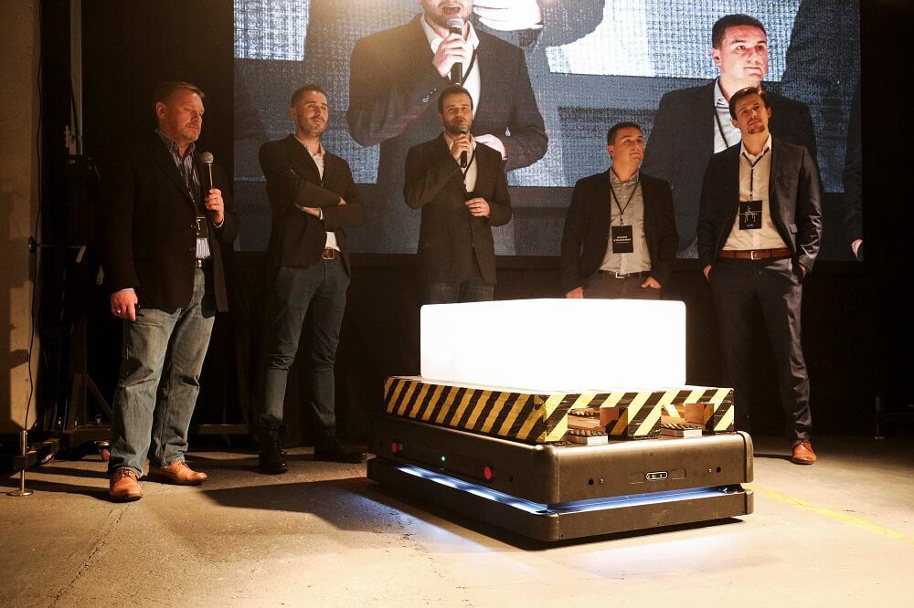 Gideon launches autonomous mobile robot