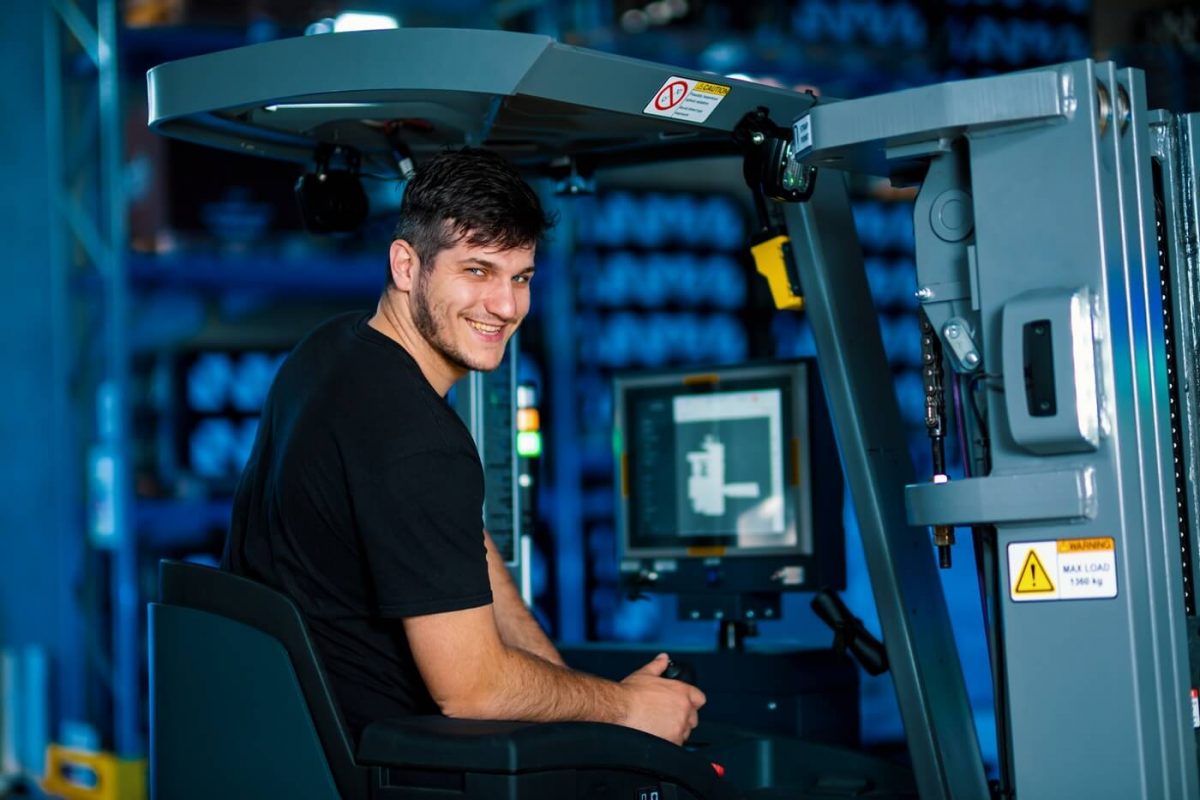 autonomous mobile robots working with humans